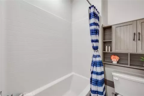 Bath - 1404 Wingfoot, Carson, CA 90746 photo 2 of 2