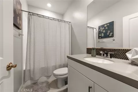 Bath - 17879 S Upton, Carson, CA 90746 photo 4 of 4