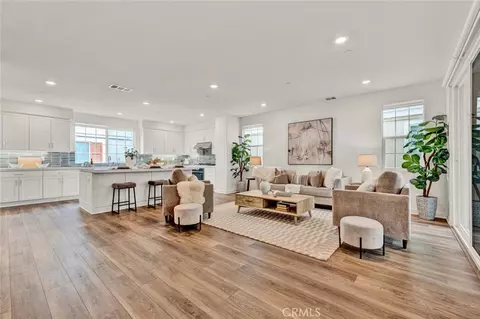 1070 N Anaheim Blvd #1, Anaheim, CA 92801