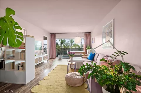 Living - 528 Cedar #3A, Long Beach, CA 90802 photo 1 of 4