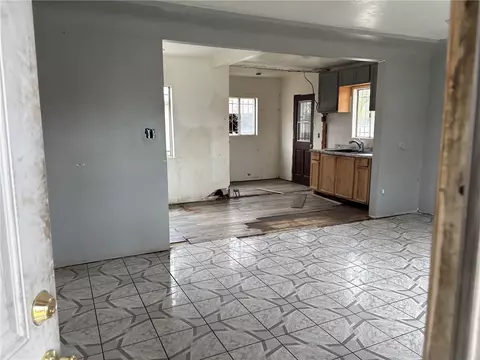 443 W Cedar, Compton, CA 90220 photo 4