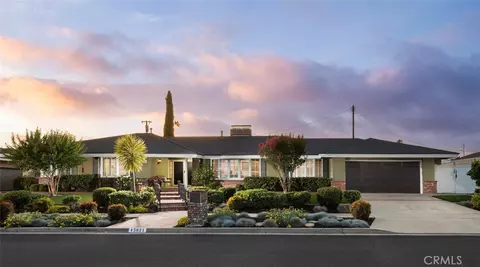 13621 Rushmore Ln, North Tustin, CA 92705