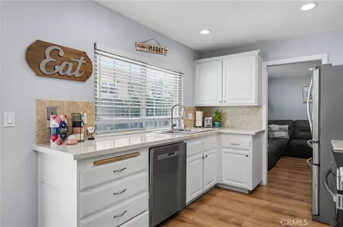 Kitchen - 640 W Imperial, Brea, CA 92821 photo 1 of 2