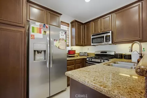 Kitchen - 31173 Strawberry Tree Ln, Temecula, CA 92592 photo 2 of 2