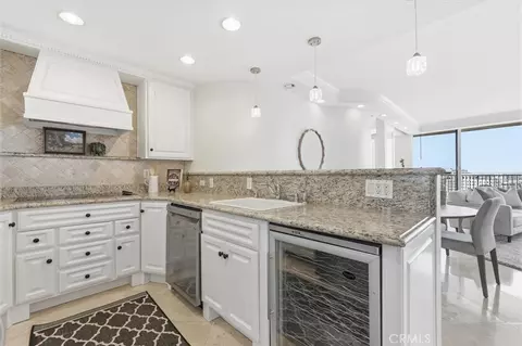 Kitchen - 700 E Ocean Blvd #2002, Long Beach, CA 90802 photo 2 of 5