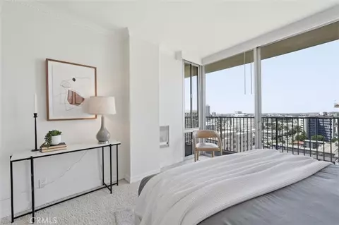 Bedroom - 700 E Ocean Blvd #2002, Long Beach, CA 90802 photo 4 of 5