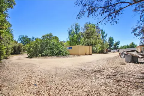 Exterior - 30925 Old Windmill Rd, Menifee, CA 92584 photo 8 of 9
