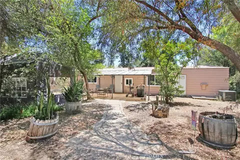 Exterior - 30925 Old Windmill Rd, Menifee, CA 92584 photo 2 of 9
