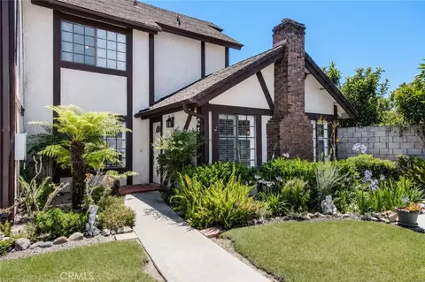 543 W Wilson #7, Costa Mesa, CA 92627