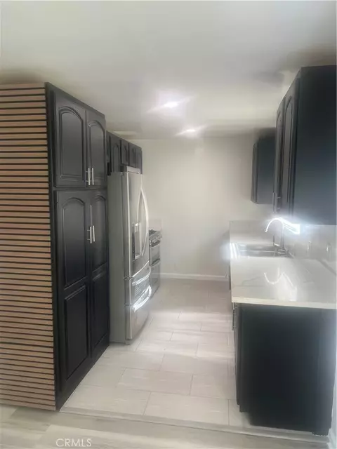 7606 Crensaw Blvd, Los Angeles, CA 90043
