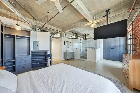 Other - 100 W 5th St #7E, Long Beach, CA 90802 photo 2 of 5