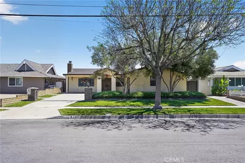 5052 Howard Ave, Los Alamitos, CA 90720