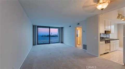 Living - 1140 E Ocean, Long Beach, CA 90802 photo 2 of 7