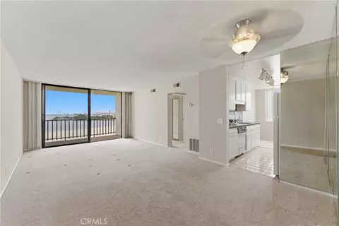 Living - 1140 E Ocean, Long Beach, CA 90802 photo 4 of 5