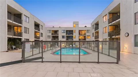 Exterior - 1140 E Ocean, Long Beach, CA 90802 photo 1 of 4