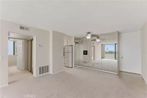 Living - 1140 E Ocean, Long Beach, CA 90802 photo 5 of 5