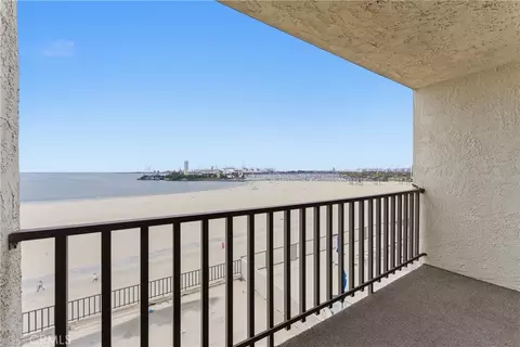 View/Area - 1140 E Ocean, Long Beach, CA 90802 photo 3 of 8