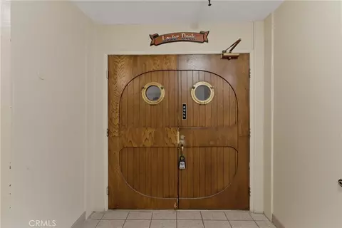 Entry Way - 1140 E Ocean, Long Beach, CA 90802 photo 5 of 5