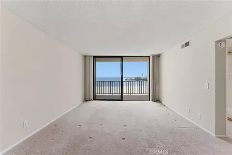 Living - 1140 E Ocean, Long Beach, CA 90802 photo 3 of 7