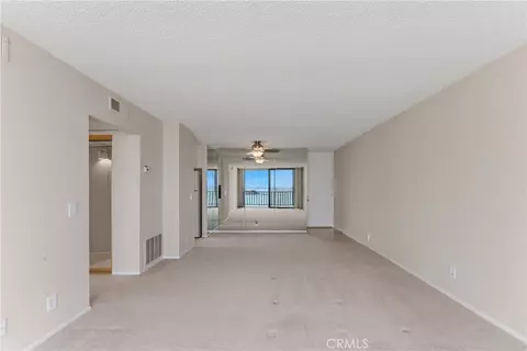 Living - 1140 E Ocean, Long Beach, CA 90802 photo 4 of 7