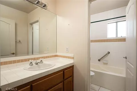 Bath - 21420 S Perry St, Carson, CA 90745 photo 4 of 4