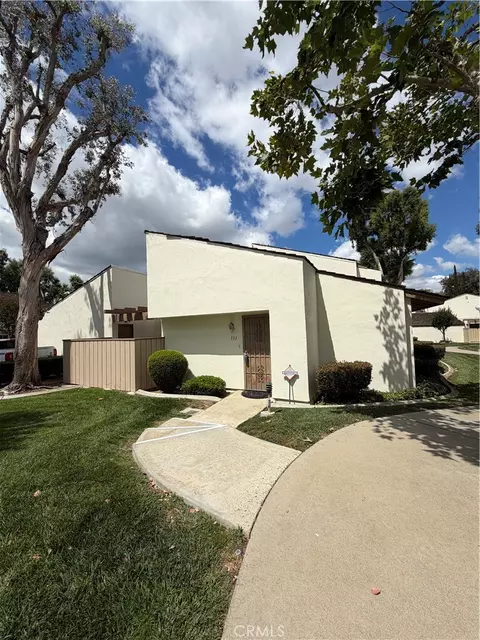 333 Surry Ct, Brea, CA 92821