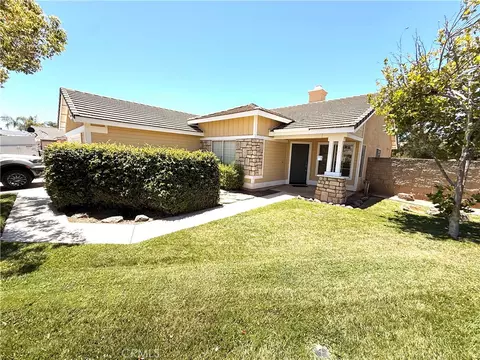 35779 Lourdes Dr, Winchester, CA 92596