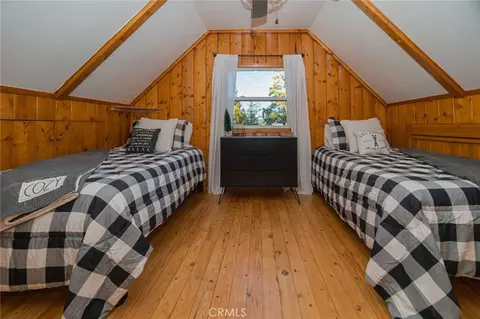 Bedroom - 627 Rose Ln, Twin Peaks, CA 92391 photo 6 of 11