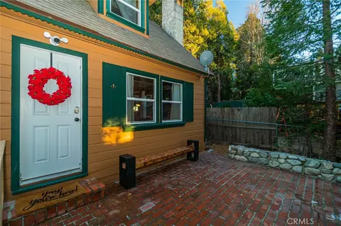 Exterior - 627 Rose Ln, Twin Peaks, CA 92391 photo 2 of 9