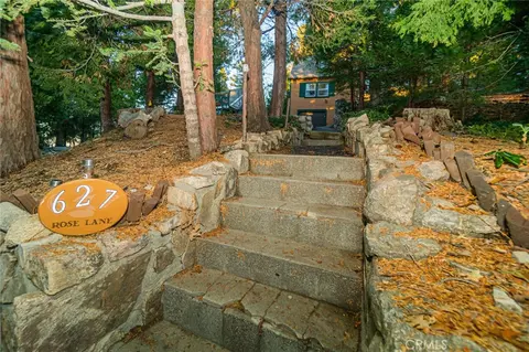 Exterior - 627 Rose Ln, Twin Peaks, CA 92391 photo 6 of 9