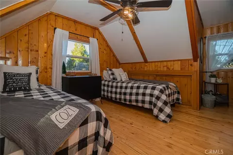 Bedroom - 627 Rose Ln, Twin Peaks, CA 92391 photo 7 of 11