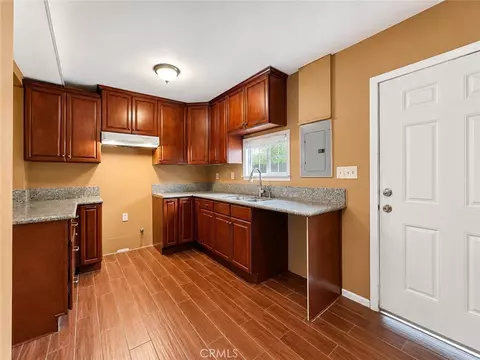 Kitchen - 1920 W W Spg, Long Beach, CA 90810 photo 3 of 4