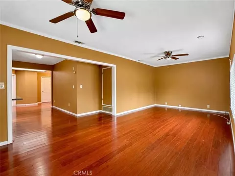 Living - 1920 W W Spg, Long Beach, CA 90810 photo 3 of 4