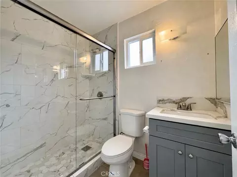 Bath - 1920 W W Spg, Long Beach, CA 90810 photo 2 of 2