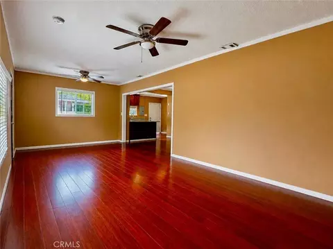 Living - 1920 W W Spg, Long Beach, CA 90810 photo 2 of 4