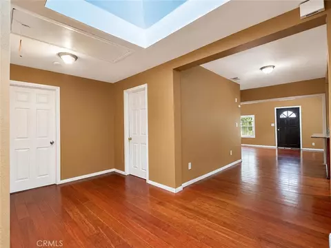 Entry Way - 1920 W W Spg, Long Beach, CA 90810 photo 2 of 3
