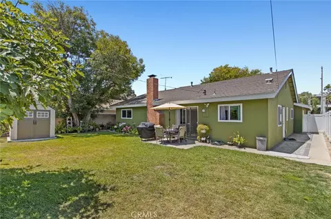 Exterior - 2858 Clark Ave, Long Beach, CA 90815 photo 4 of 6