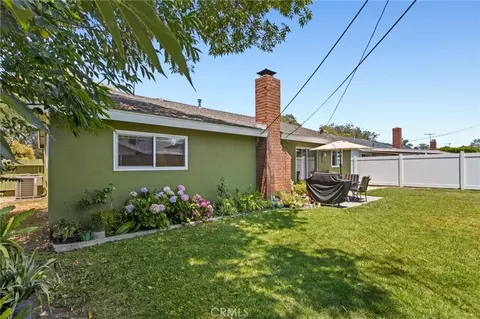 Exterior - 2858 Clark Ave, Long Beach, CA 90815 photo 5 of 6