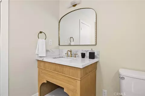 Bath - 275 Fairview Rd, Ojai, CA 93023 photo 8 of 15