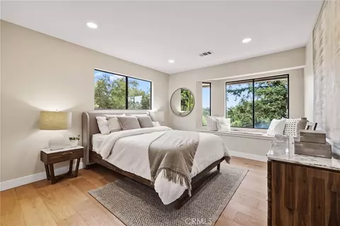 Bedroom - 275 Fairview Rd, Ojai, CA 93023 photo 3 of 7
