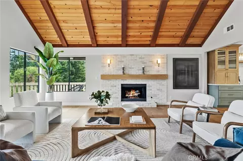 Living - 275 Fairview Rd, Ojai, CA 93023 photo 2 of 4