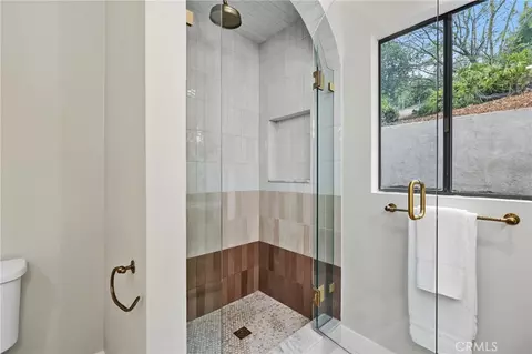 Bath - 275 Fairview Rd, Ojai, CA 93023 photo 10 of 15