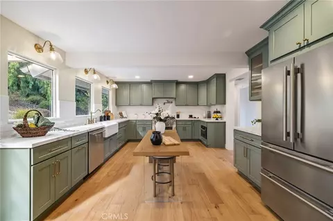 Kitchen - 275 Fairview Rd, Ojai, CA 93023 photo 2 of 6