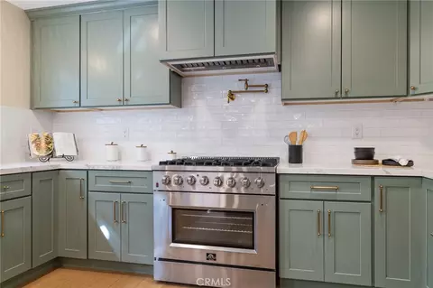Kitchen - 275 Fairview Rd, Ojai, CA 93023 photo 3 of 6