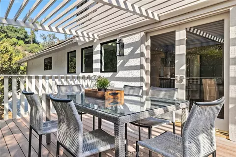 Exterior - 275 Fairview Rd, Ojai, CA 93023 photo 17 of 19