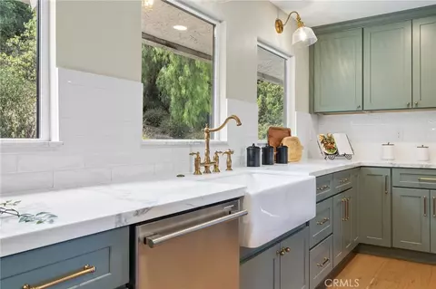 Kitchen - 275 Fairview Rd, Ojai, CA 93023 photo 6 of 6