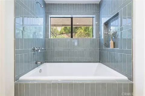 Bath - 275 Fairview Rd, Ojai, CA 93023 photo 5 of 15