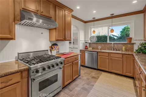 Kitchen - 730 E Roosevelt, Long Beach, CA 90807 photo 1 of 4