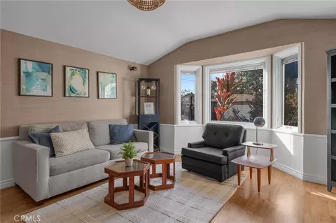 Living - 730 E Roosevelt, Long Beach, CA 90807 photo 4 of 5