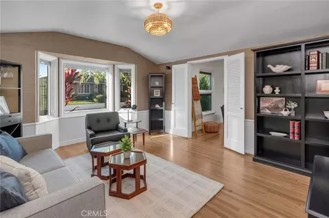 Living - 730 E Roosevelt, Long Beach, CA 90807 photo 5 of 5